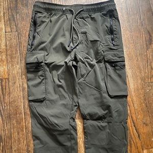 H&M cargos
